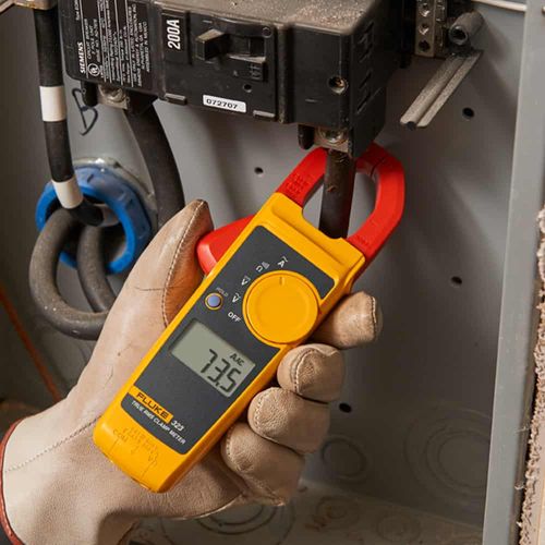 Fluke True RMS AC Clamp Meter, 400A, 30mm Jaw, CAT III 600V 323 Shop